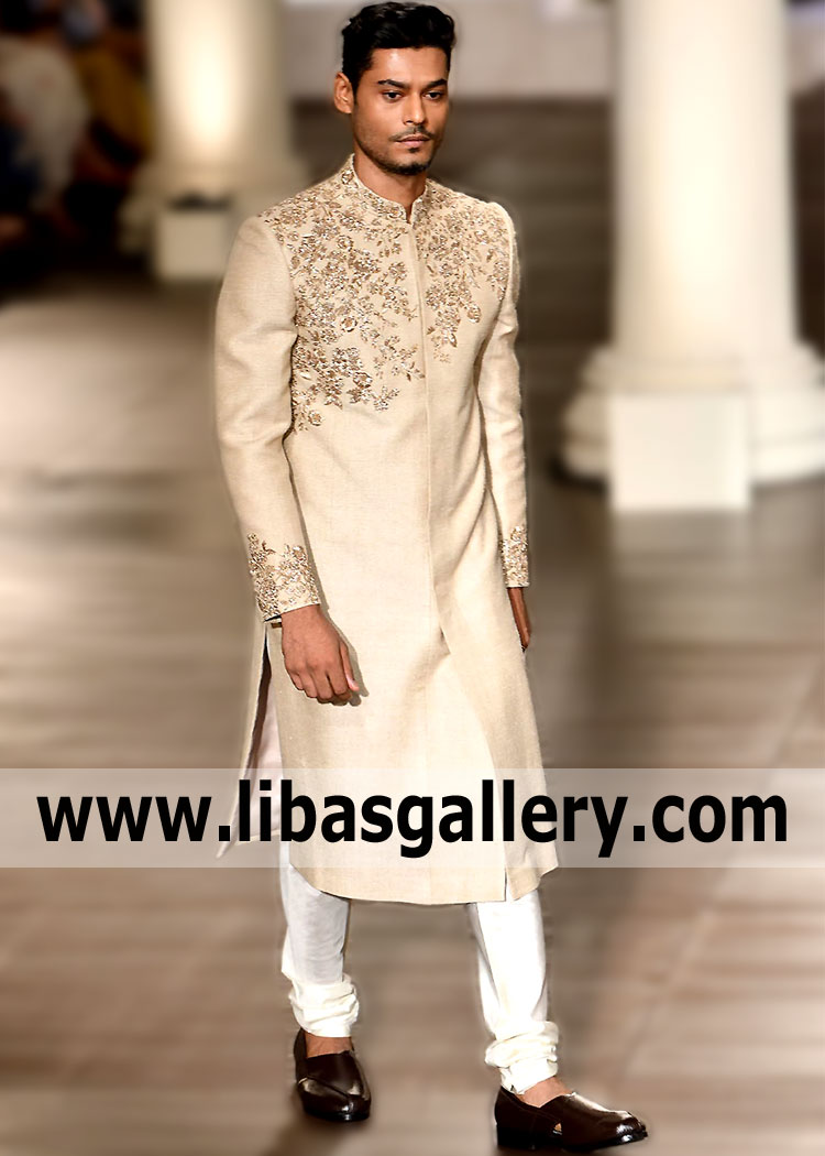 A sartorial wonder immersed in exotic grandeur of Luxurious Wedding Sherwani Groom Sherwani Designer Bell Bar London UK Bespoke Sherwani Pakistan. Friends, the new collection is already in stock. Stylish men`s Sherwani suits for those who are always in the center of events.