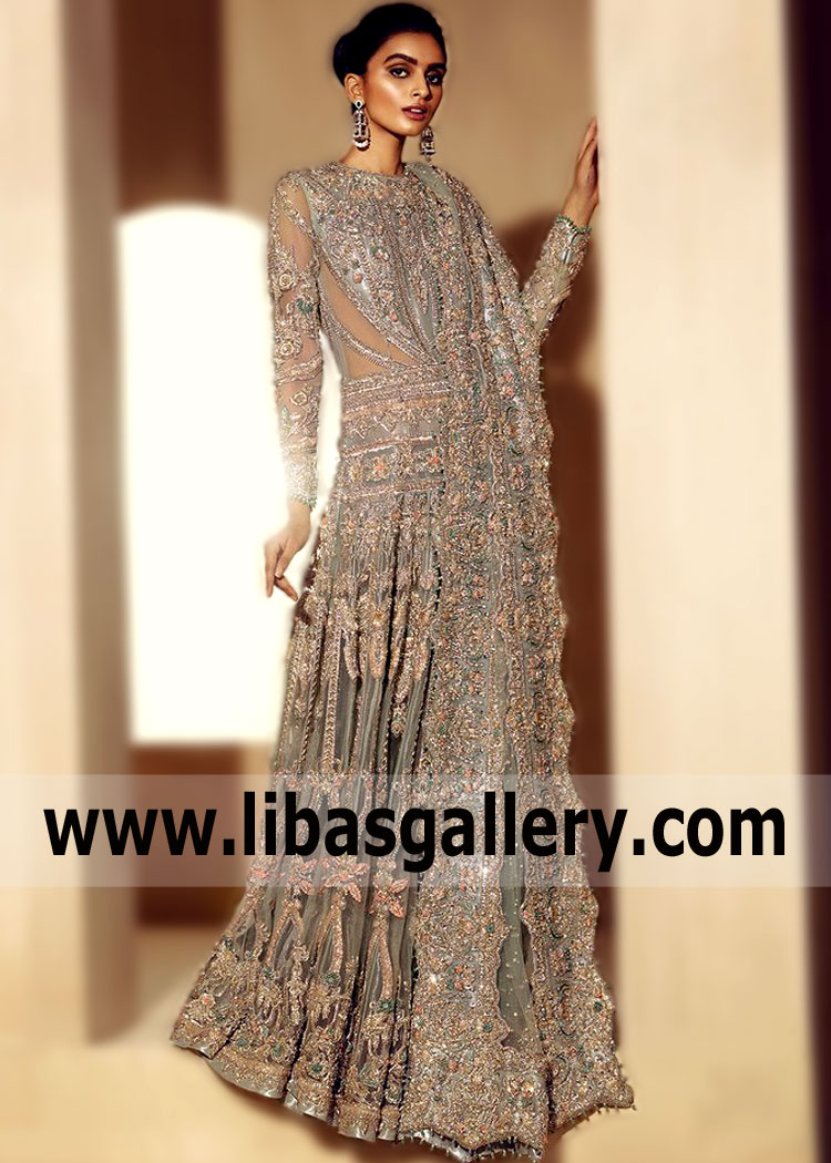 Every girl wants to look chic and it is very easy to do with Saira Shakira Wedding Dresses Collection Sacramento Haywar California Pakistani Traditional Wedding Dresses. For example, this bridal dressis fully Embellished with shining rhinestones. In combination with a classic corset and a fluffy skirt, such an image will be stylish beyond time and style, we promise.