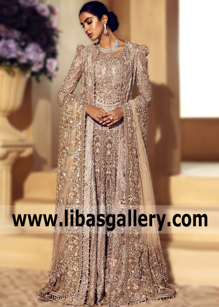 Magnetic dress from Pakistani Designer Saira Shakira Wedding Dresses Matawan New Jersey USA Dream Wedding Dresses. We promise to take into account all your wishes and create a unique look for you for the wedding ceremony.