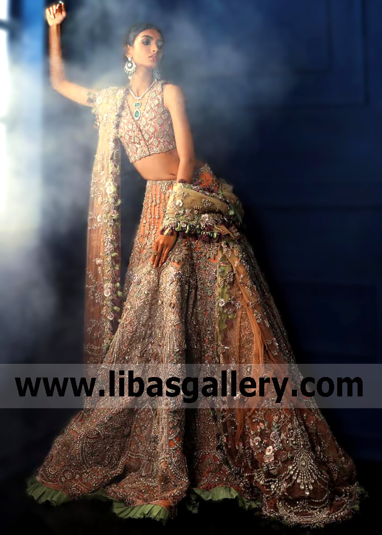 Lehenga Choli Bridal Dress is one of the main trends of 2021. So take a closer look at this new Sana Safinaz Couture Luxe Du Jour Bridal Couture collection. Ideal choice for stylish and modern brides.