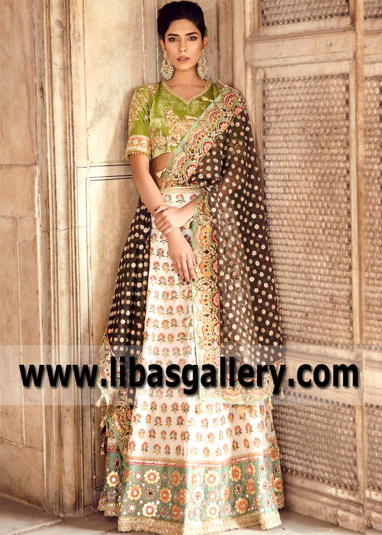 White Magic Bridal Lehenga Arlington Washington USA Pakistani Bridal Lehenga USA White Magic Bridal Lehenga Arlington Washington USA Pakistani Bridal Lehenga USA