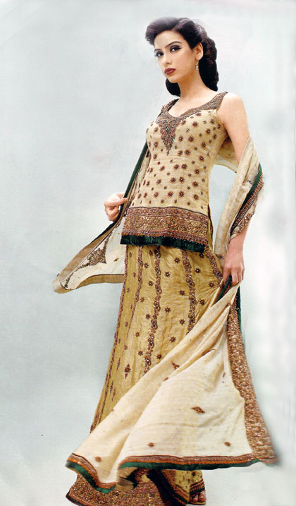 Rehana Saigol Pakistani Fashion and Wedding Lehenga Designer,HSY Bridals Rehana Saigol Pakistani Fashion and Wedding Lehenga Designer,HSY Bridals