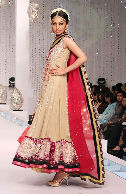 Embellished Anarkali Gowns,Pakistani Embellished Anarkali Pishwas,Indian Embellished Gowns,Bridal Gowns Pakistani Indian Party Wear