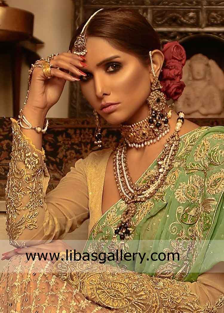 bridal jewellery new set containing choker necklace long earrings and Smart Tika for nikah barat texas washington USA bridal jewellery new set containing choker necklace long earrings and Smart Tika for nikah barat texas washington USA