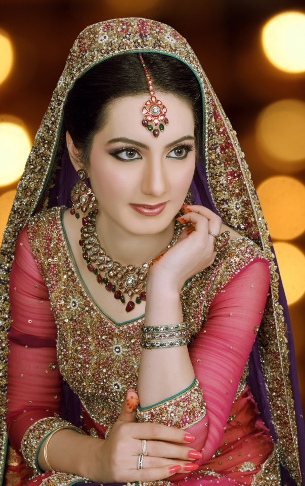Ruby Emerald bridal jewellery design for wedding Artificial jewelry for Nikah Barat UK USA Canada