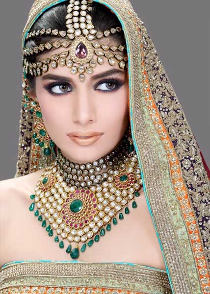 Emerald and Rose Artificial jewellery set for bride nikah and ruksati limited edition wedding jewellery set washington New york USA Emerald and Rose Artificial jewellery set for bride nikah and ruksati limited edition wedding jewellery set washington New york USA