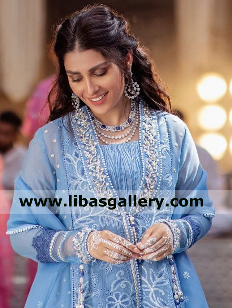 Gym lover actress Ayeza khan showing example of light function jewellery design for pretty young girls uk usa pakistan