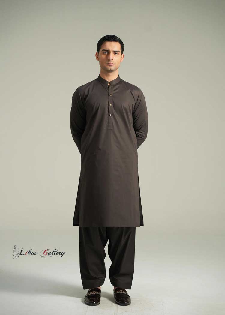 Experience the perfect blend of comfort and style with the Riwayat Cotton Kameez Shalwar wood brown for men Vermont Virginia Washington USA
