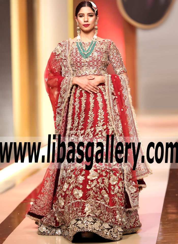 traditional red wedding lehenga