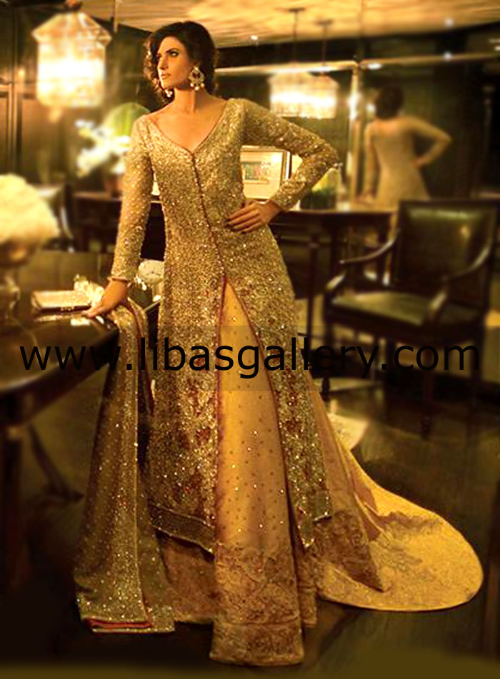 Most Of The Famous Iconic Fashion Designer Faraz Manan Of This