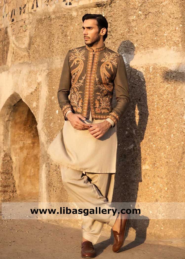 Prince Coat green hue of master artistry, Price Coat for Groom Rich hand work, Premium Wedding prince coat Washington Chicago New York USA