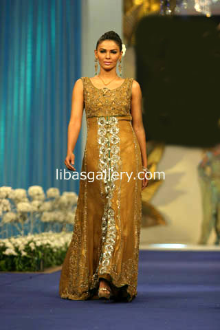 Pakistani Bridal Fashion Show In Chicago, IL- Pakistani Dress designers In Chicago, IL USA  Party Wear