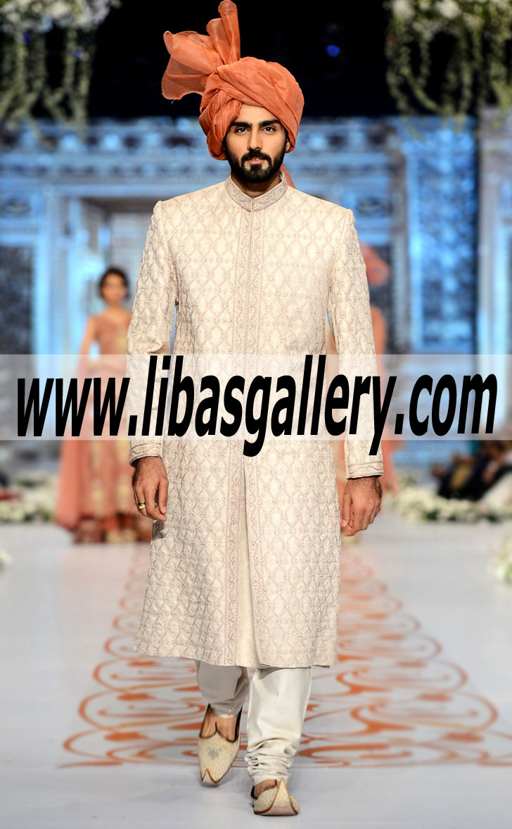 Designer Naushemian By Nauman Arfeen Groom Designer Sherwanis Bridal Dresses Party Wedding Dresses Traditional Sherwani Kurta L`oreal Bridal Couture Week PFDC Sunsilk Fashion Week Karachi 2014 2015 Toronto, Canada
