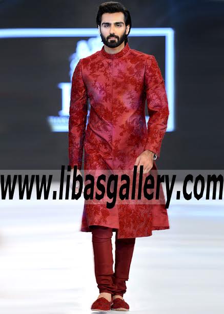 Red Maroon Mix Combination Designer Sherwani kingdom Collection 2017 for Indian Pakistani Groom Dulha happy Wedding Ceremony DElhi Mumbai India