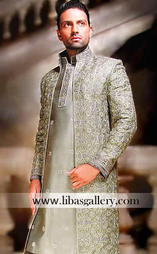 sherwani and kulla,sherwani turban,sherwani for weddings,sale price sherwanis,offwhite bright shades sherwani