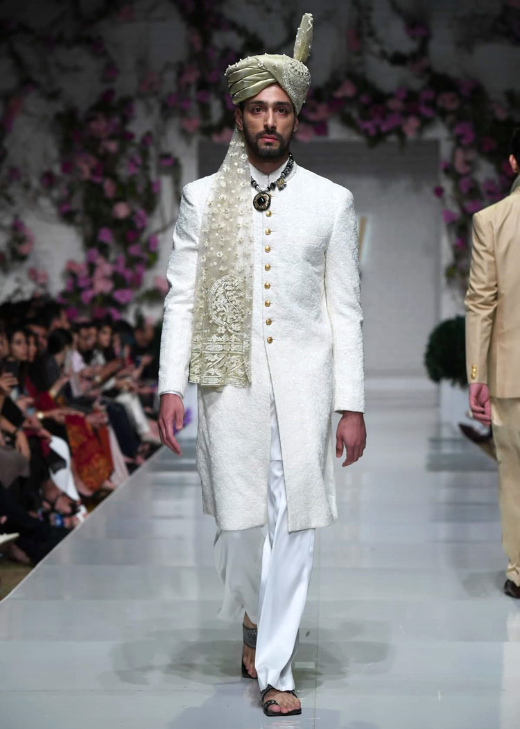 dulhe sherwani